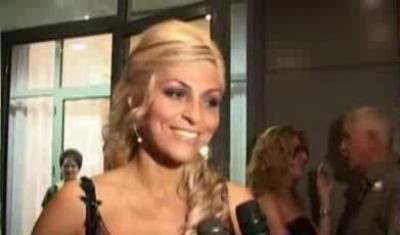 MUICA!! Vezi cum s-a imbracat Ada Nechita la nunta lui Dananae!