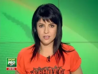 VIDEO MM, atacat cu pietre la Cluj! Vezi cum s-a certat cu jandarmii!