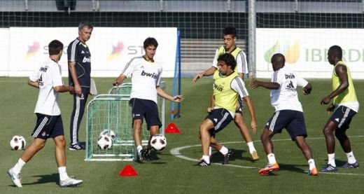 FOTO: Mourinho schimba fata Realului! Noua jucatori de la tineret, la antrenamentul de azi!_7