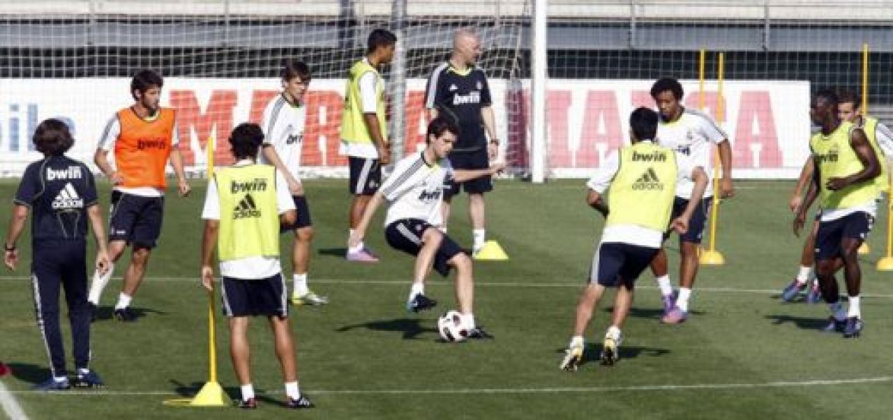 FOTO: Mourinho schimba fata Realului! Noua jucatori de la tineret, la antrenamentul de azi!_8
