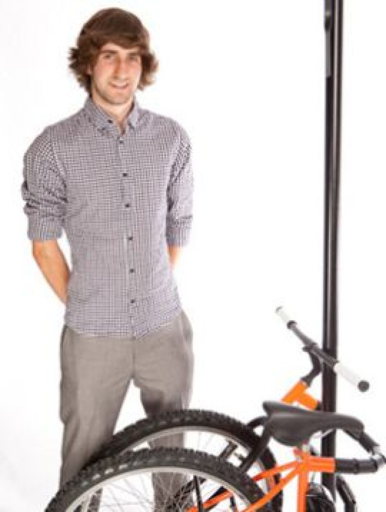 FOARTE TARE! Cel mai tare sistem anti-furt! Bicicleta care se infasoara de stalp!_6