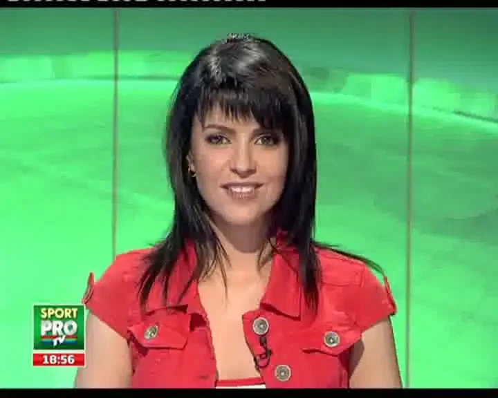 SUPER VIDEO! Primul preot fotbalist din Romania e stelist! Ce zice de SATANA Piturca :)