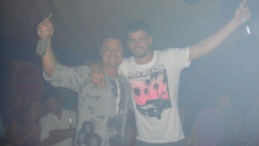FOTO: Nicu Gheara a dat o SUPER petrecere la Ibiza cu Puyol, Fabregas, Pique si Shakira!_8