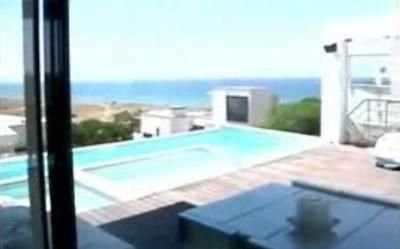 VIDEO! Cum arata VILA DE LUX a lui Cristiano Ronaldo pe care da 1350 euro pe zi!