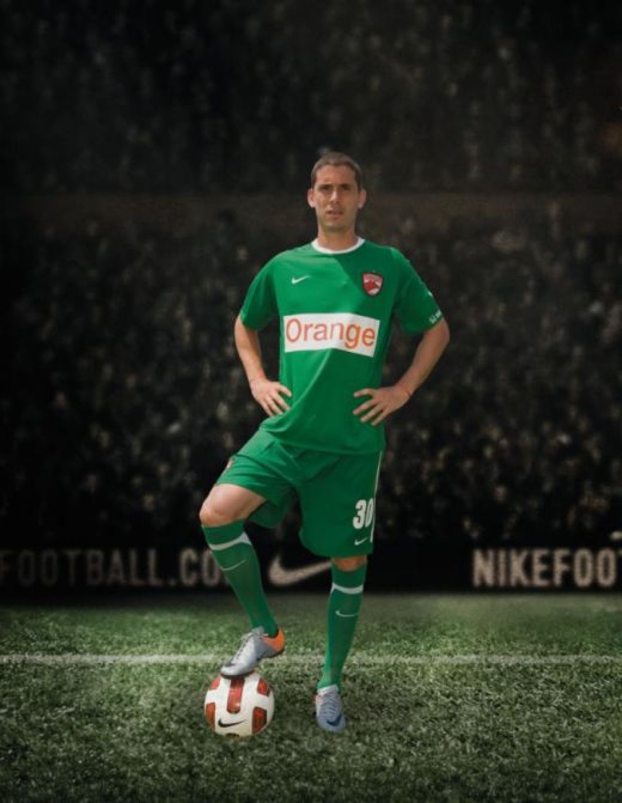VIDEO! Dinamo are VERDE catre titlu! Vezi tricourile din acest sezon!_2