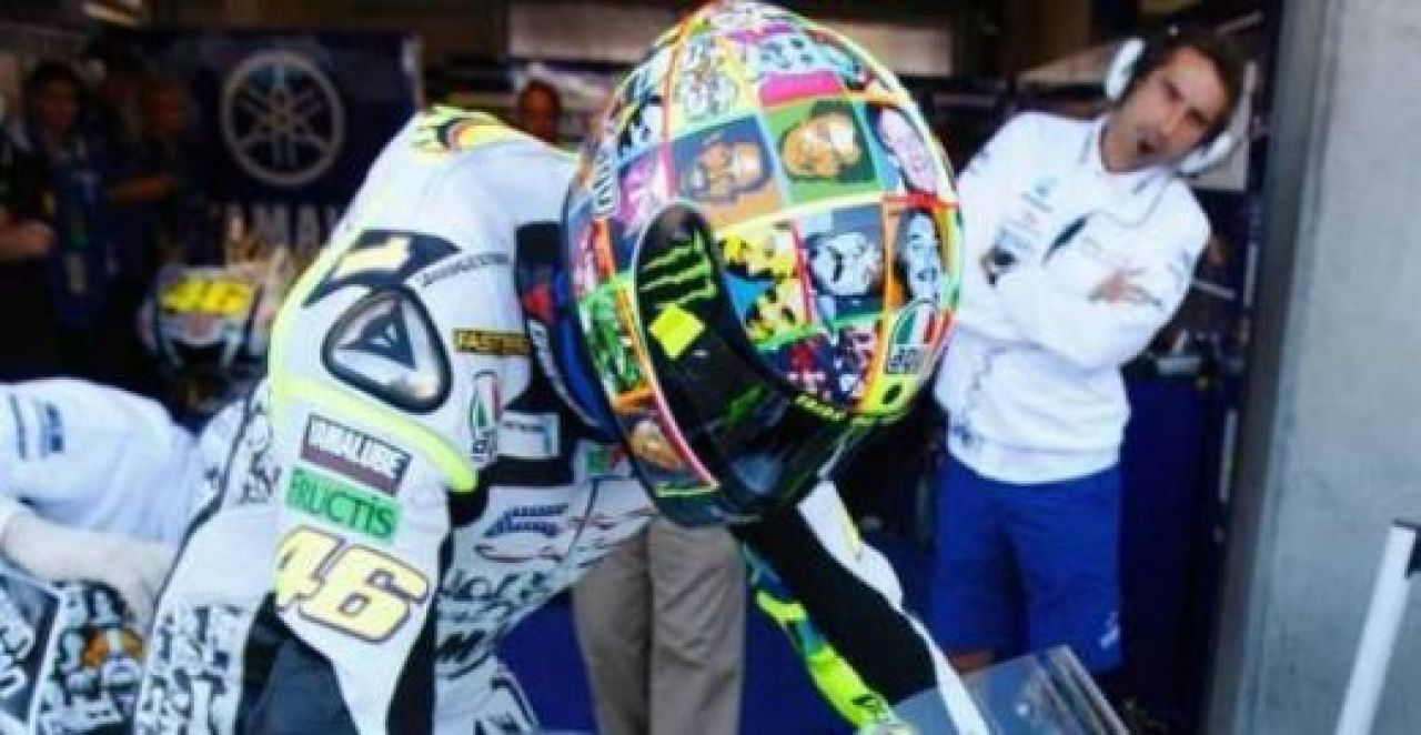 Toata familia lui Valentino Rossi pe noua sa casca! FOTO_5