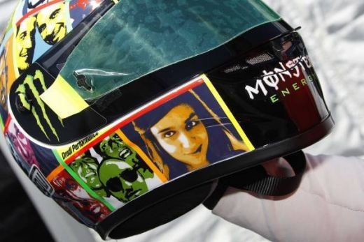 Toata familia lui Valentino Rossi pe noua sa casca! FOTO_12