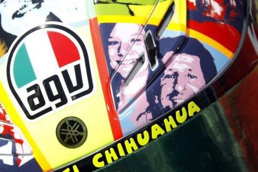 Toata familia lui Valentino Rossi pe noua sa casca! FOTO_14