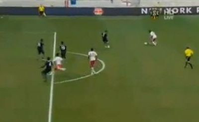 Vezi un SUPER gol de la peste 25 de metri! VIDEO