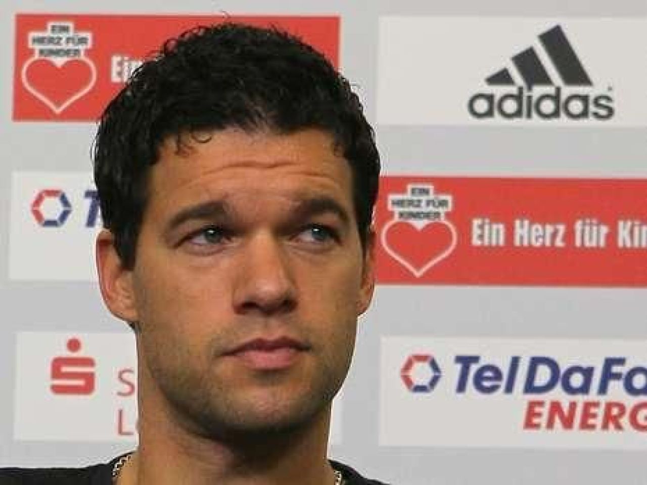FOTO: Ballack a revenit dupa 73 de zile de pauza! NU va juca in Danemarca - Germania!_15