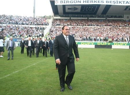 Vezi cum a fost primit Guti de cei 20.000 de spectatori pe stadionul lui Besiktas! VIDEO_20