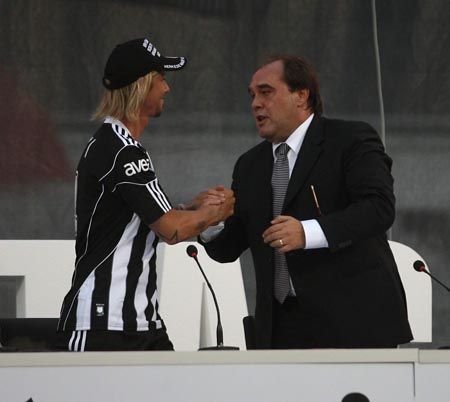 Vezi cum a fost primit Guti de cei 20.000 de spectatori pe stadionul lui Besiktas! VIDEO_23