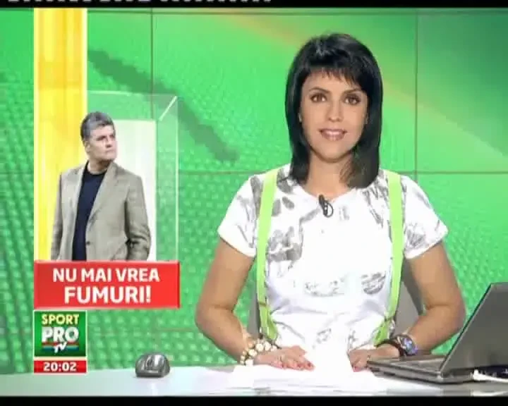 S-a lansat Operatiunea Tigareta ! Ce il asteapta pe Moti daca va mai fi prins cu tigari la Dinamo!