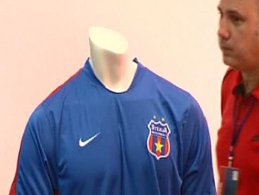 POANTA ZILEI! Atentie Steaua: Fanii lui Norwich, atacati de gandaci si insecte dupa ce si-au luat tricouri galbene!_10