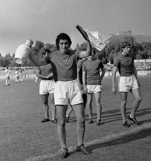 Il Luce face azi 65 de ani: Vezi imagini rare cu Mircea Lucescu! Transmite-i aici un mesaj!_4