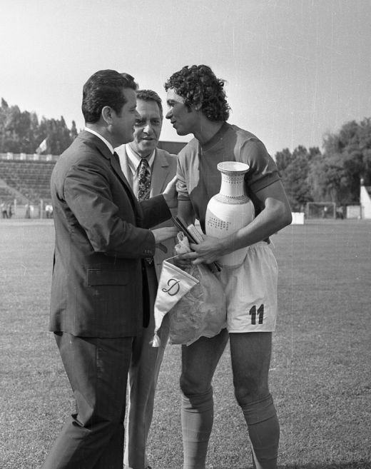 Il Luce face azi 65 de ani: Vezi imagini rare cu Mircea Lucescu! Transmite-i aici un mesaj!_5