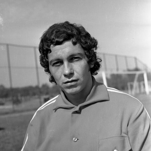 Il Luce face azi 65 de ani: Vezi imagini rare cu Mircea Lucescu! Transmite-i aici un mesaj!_6