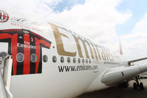 Milan si-a prezentat echipamentul intr-un super avion Airbus A380! 33 de poze_17