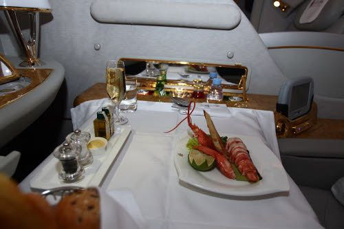 Milan si-a prezentat echipamentul intr-un super avion Airbus A380! 33 de poze_27