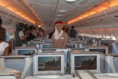 Milan si-a prezentat echipamentul intr-un super avion Airbus A380! 33 de poze_29