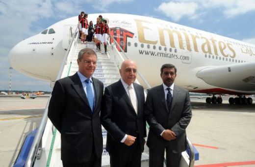 Milan si-a prezentat echipamentul intr-un super avion Airbus A380! 33 de poze_31