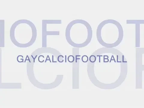 Lucarelli a facut dragoste cu tricoul lui Livorno