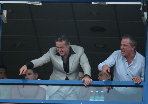 AISS: Gigi Becali sa nu mai confunde imaginea Stelei cu cea a lui. Imaginea Stelei inseamna Piturca si Ienei