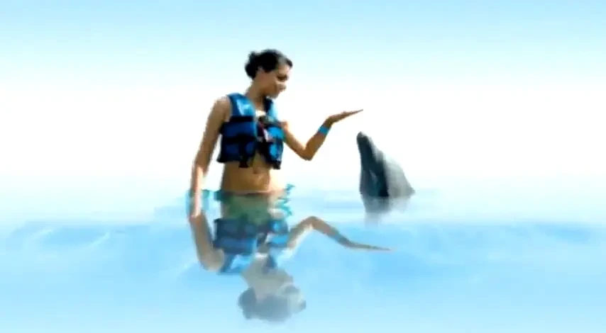 SUPER VIDEO / Messi si iubita sa au inotat si s-au pupat cu un delfin:
