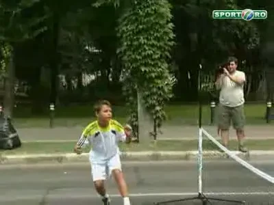 Ganea a incins un tenis pe Kiseleff impreuna cu fiul sau: "Il fac atacant"