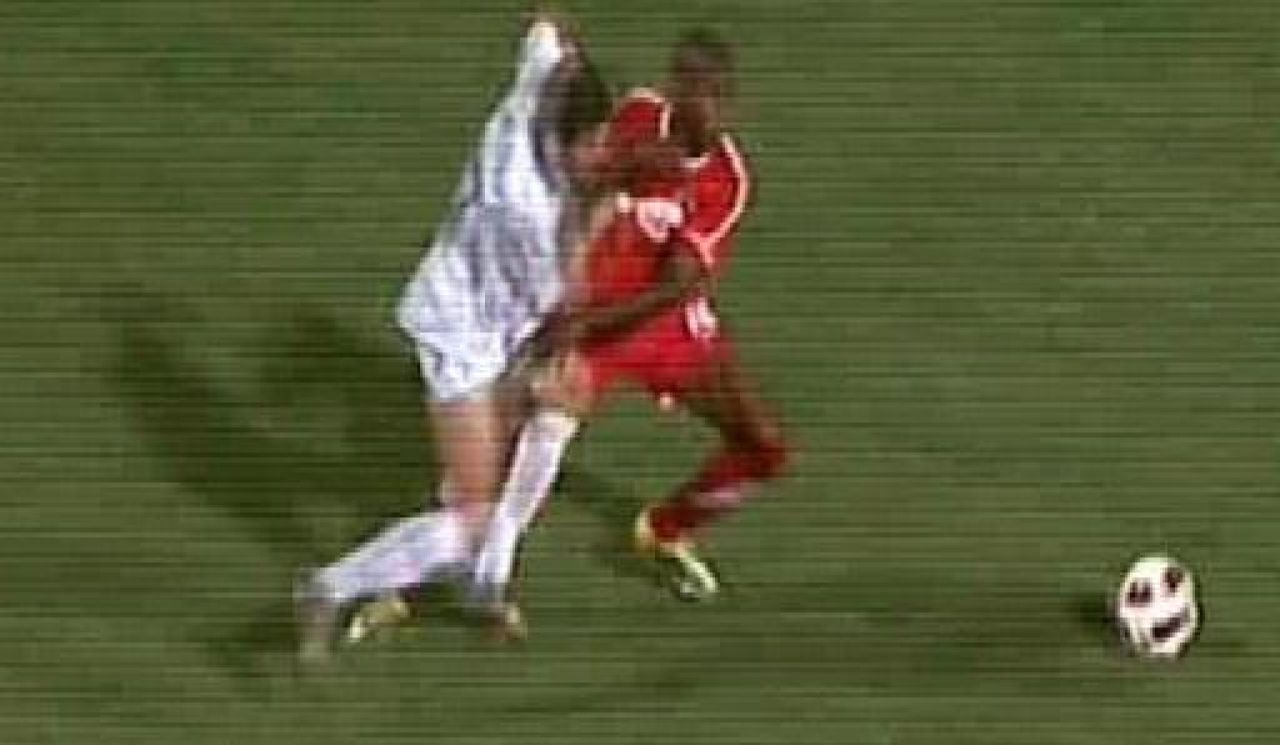 Crezi ca a fost penalty la Brata? Badea:
