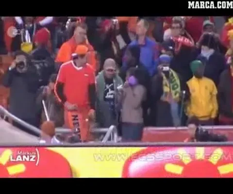 VIDEO / RAPID si eficient! Cum a actionat Jimmy Jump inainte sa puna mana pe Cupa Mondiala: