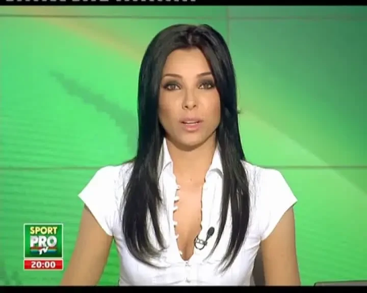 Cat spun expertii ca valoreaza terenul pentru care se cearta Piturca si Gigi!