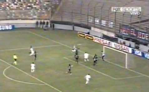 Gol FABULOS in Argentina! O foarfeca din unghi aproape IMPOSIBIL! VIDEO