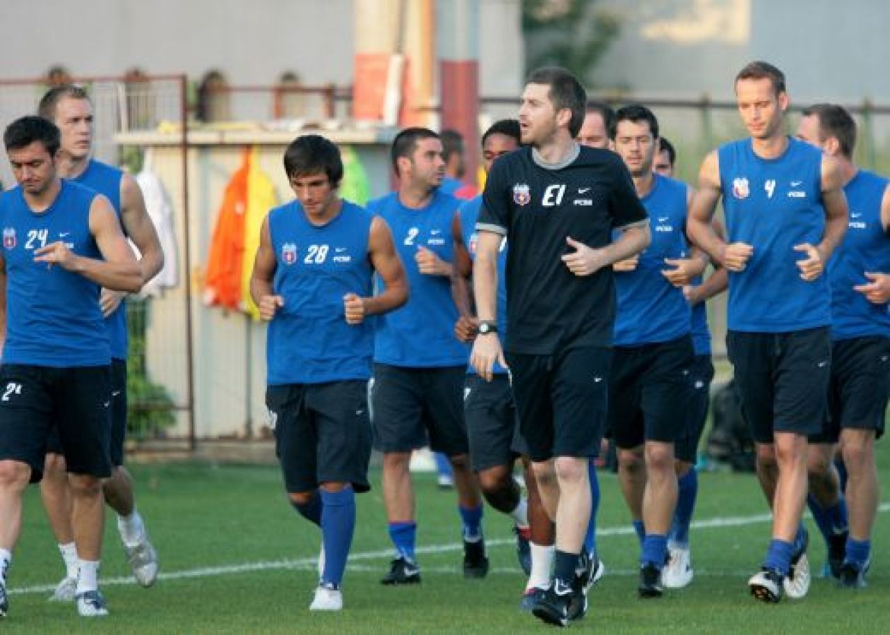 Prima decizie a lui Dumitrescu la Steaua: l-a adus la prima echipa pe pustiul Florin Matei! Vezi IMAGINI_3