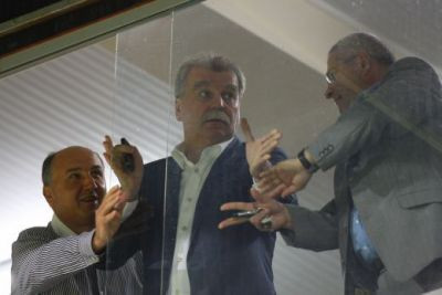 De ce se vorbeste atat de mult despre Steaua, o echipa care de doi ani de zile se face de ras!