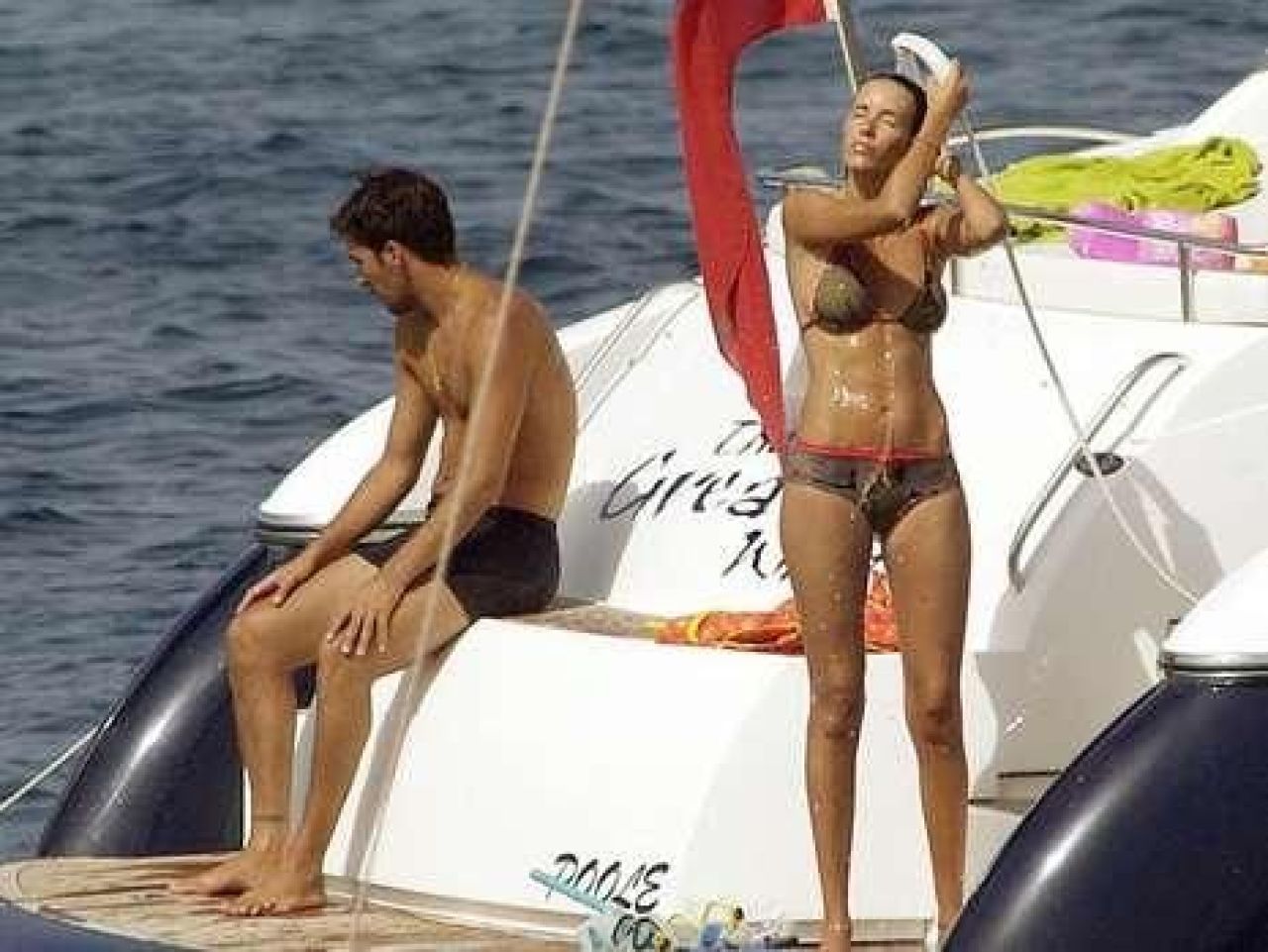 Ce frumoasa este sotia lui Raul! FOTO_3