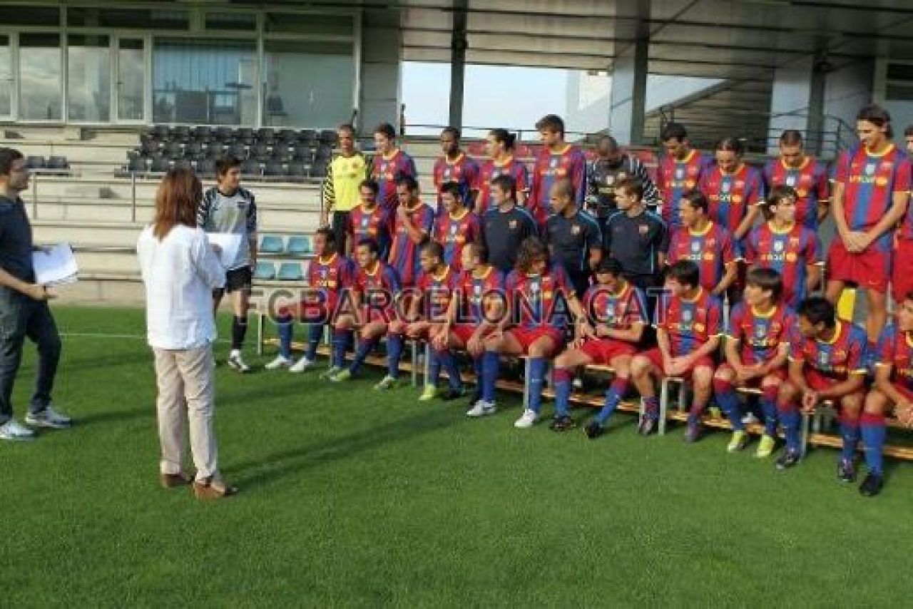 VIDEO Cum s-au distrat Messi si Villa la fotografia OFICIALA a Barcelonei!_1