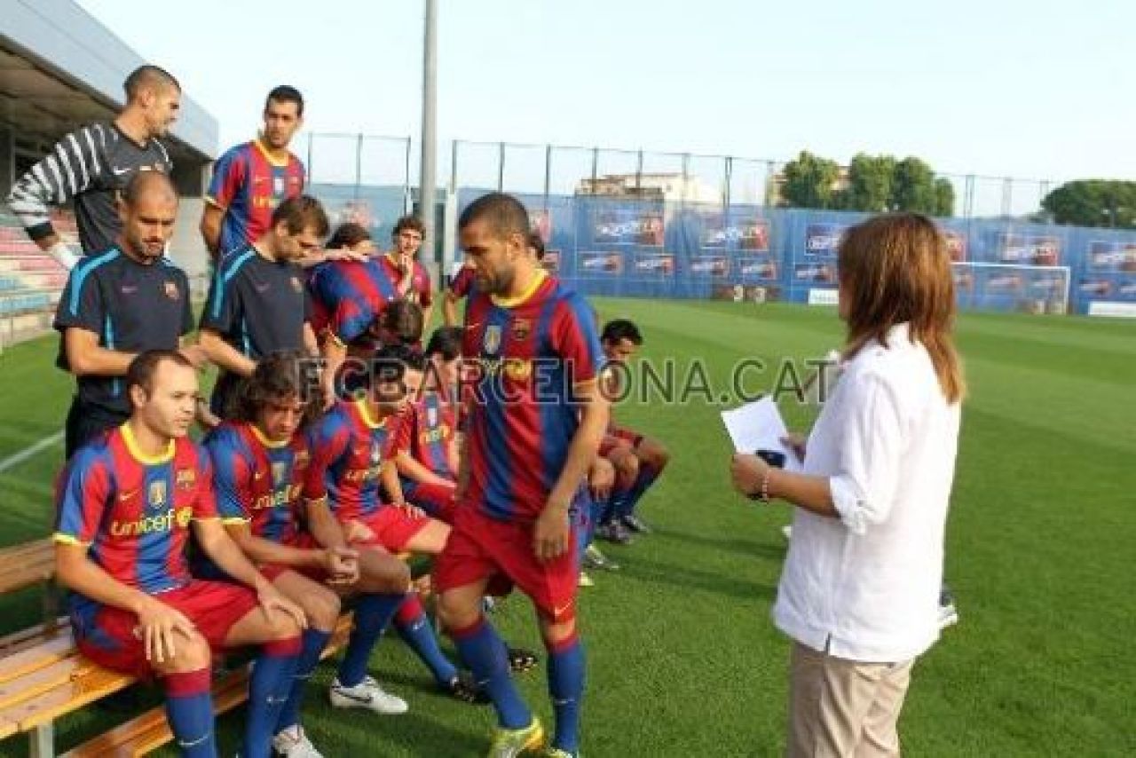 VIDEO Cum s-au distrat Messi si Villa la fotografia OFICIALA a Barcelonei!_6