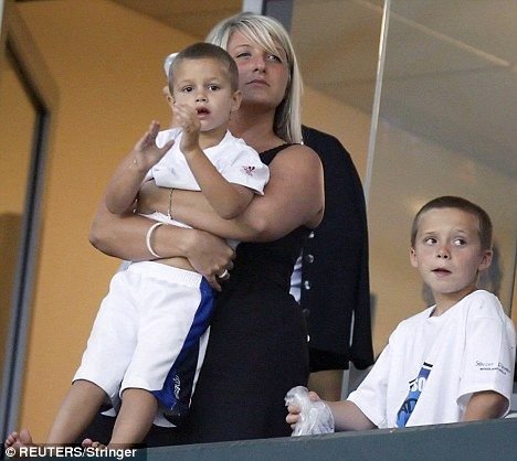 David Beckham, socat! Nu stia ca sora lui traieste din AJUTOR SOCIAL!_3