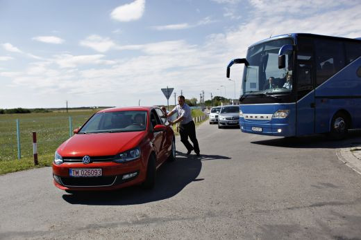 FOTO Autocarul bogatilor de la City, blocat in Timisoara! Vezi imagini de la sosirea lui Manchester!_4
