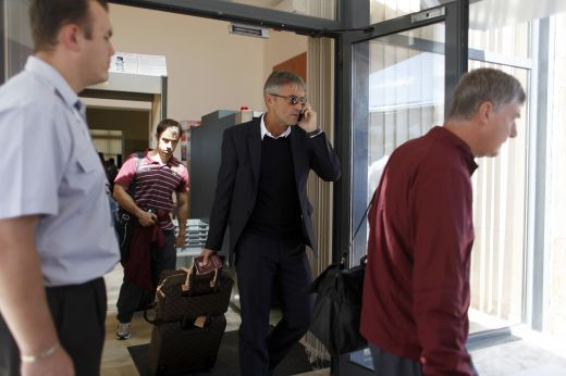 FOTO Autocarul bogatilor de la City, blocat in Timisoara! Vezi imagini de la sosirea lui Manchester!_6