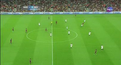 Cat de simplu e cand ai un GENERAL ca Xavi in echipa? Vezi ce super pasa de 60m i-a dat lui Messi cu Sevilla!