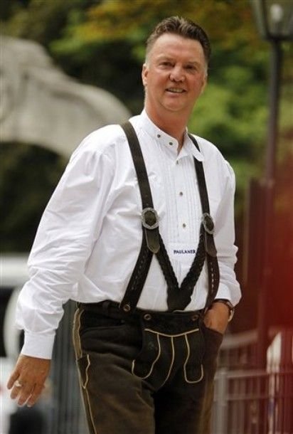 SUPER FOTO: Jucatorii lui Bayern au facut-o LATA cu BERE! Ribery si Tymoschuk, singurii care nu au baut :)_8