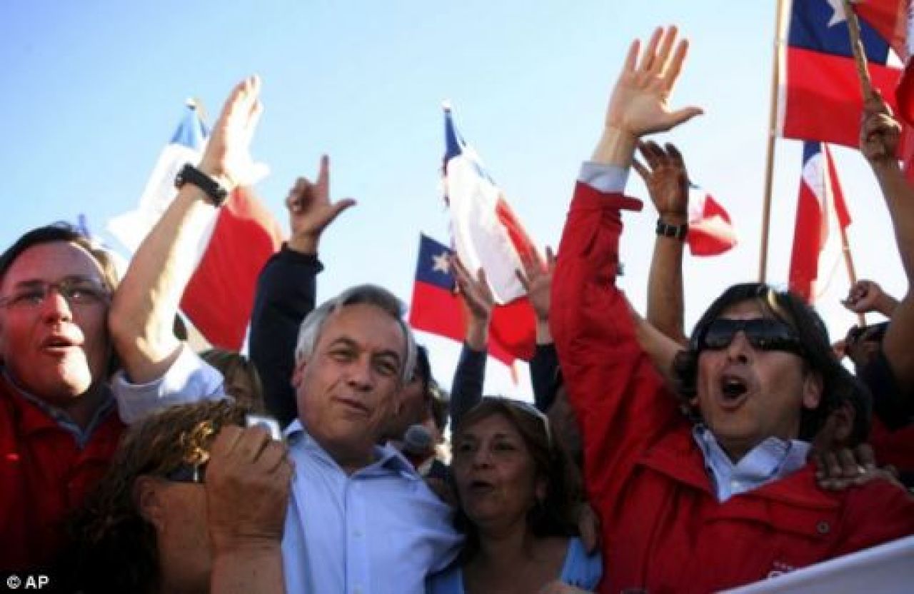 VIDEO / Un fost fotbalist a fost PRINS in mina de la San Jose, Chile! 33 de oameni au supravietuit miraculos:_5