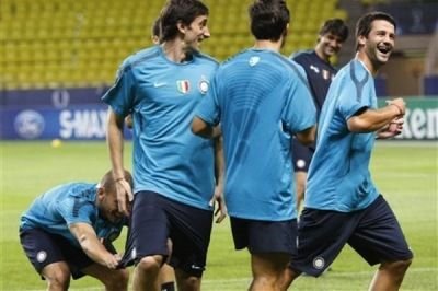 FOTO: Cum arata antrenamentele la Inter in era Benitez! Chivu si Sneijder si-au batut joc de Milito :)