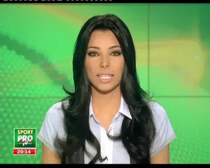 VIDEO Ce se intampla cand driblezi prea mult? Pustiul minune al lui Santos, lasat in chiloti de un adversar