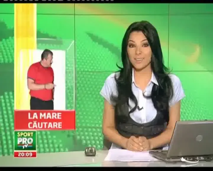 &nbsp;Tricoul lui Duckadam e cel mai scump din magazinul Stelei! Vezi cat costa!