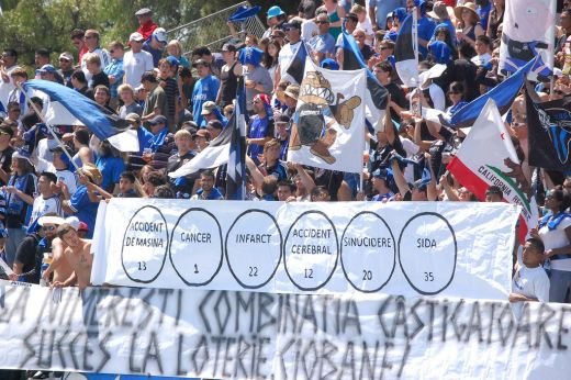 FOTO Becali, contestat la meciul lui LA Galaxy! Vezi mesajul ultrasilor din SUA!