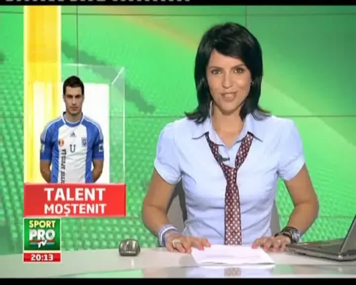 FOTO! "Mostenirea" Piturca... Alex Piturca, prins la poker :)