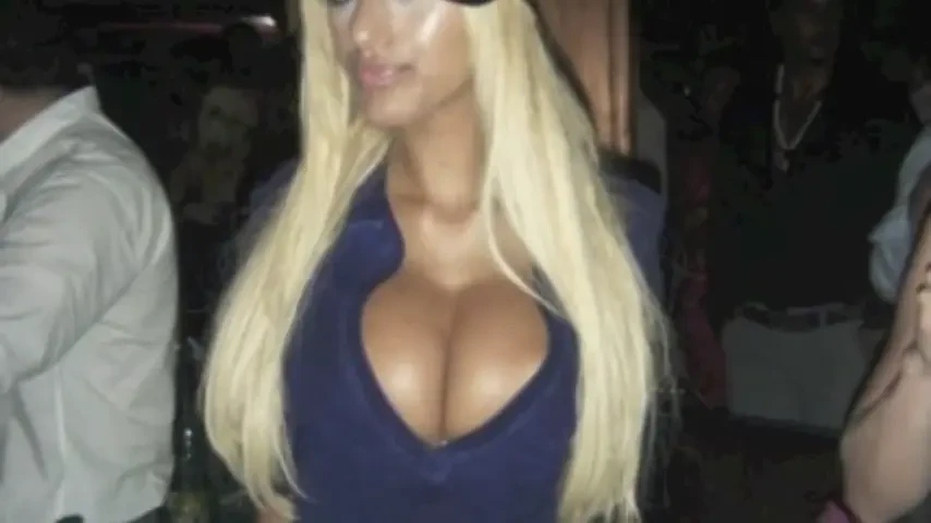 Blonda lui Ribery si Benzema a dat LOVITURA! Vezi cati bani ii dau nemtii ca sa o faca vedeta: